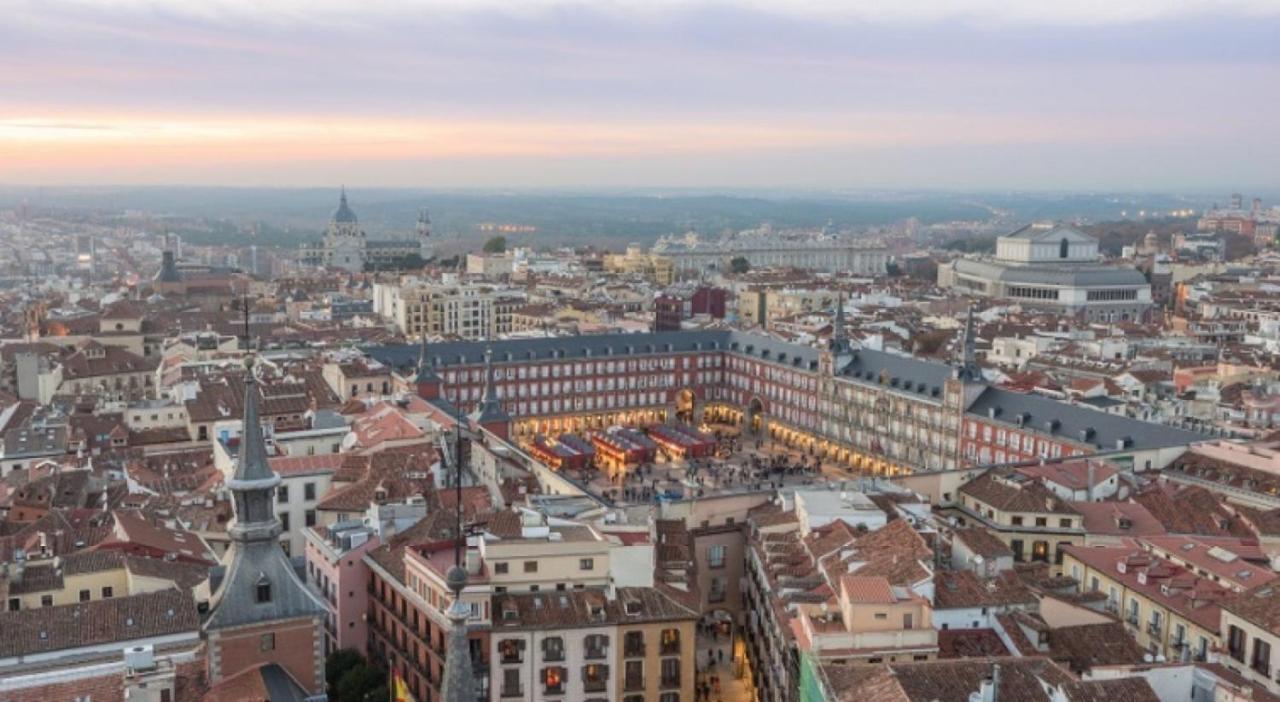 Apartamento Plaza Mayor Attic En Madrid Exteriör bild